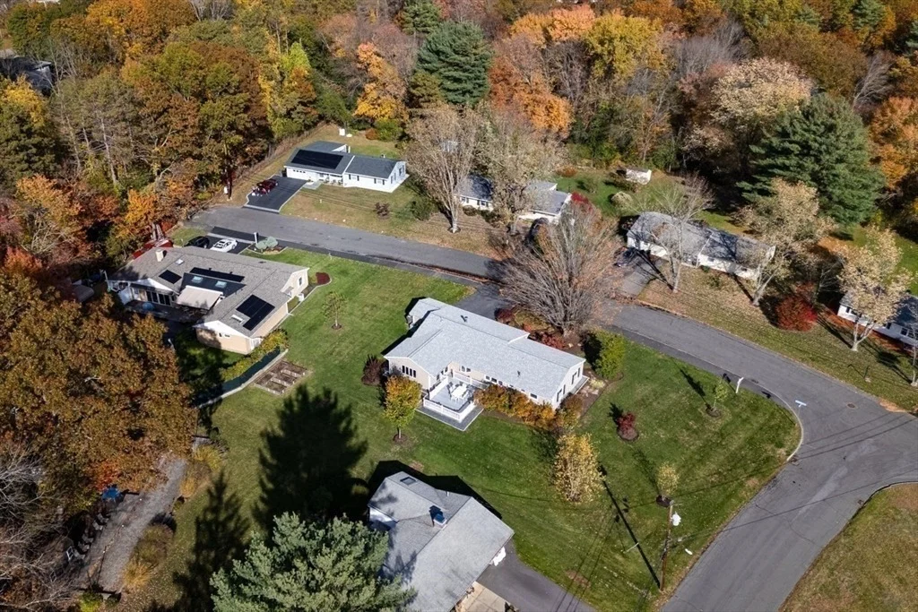 Photo of 36 Ruthellen Rd