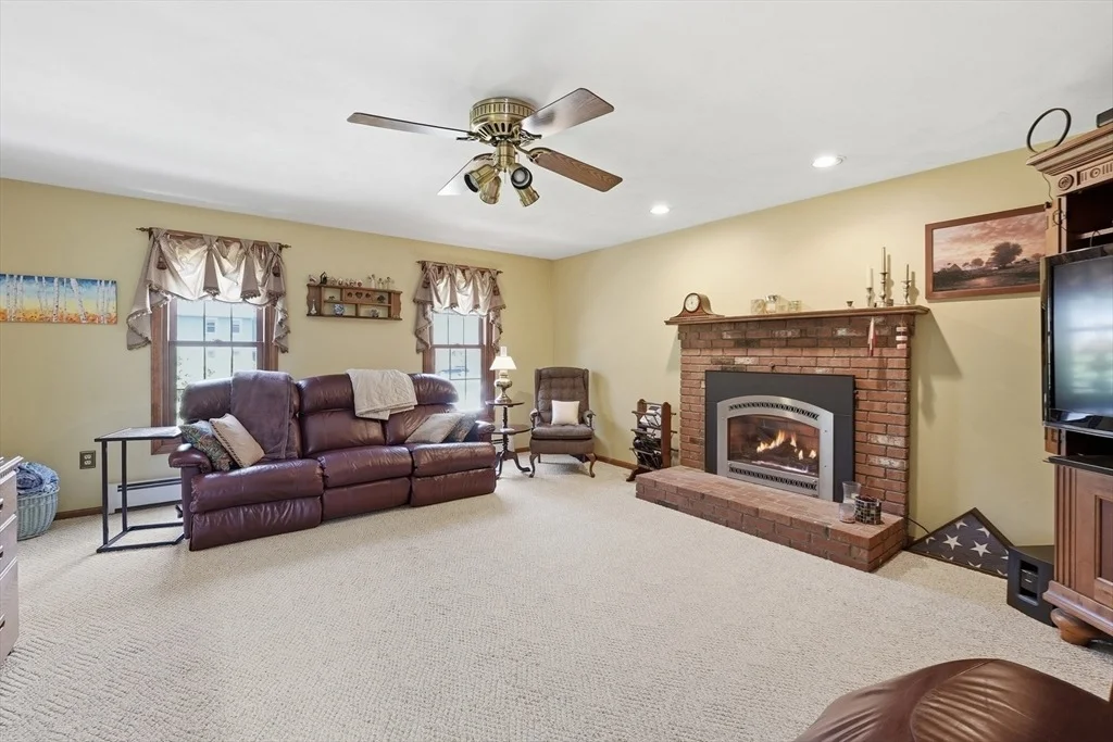 Photo of 3 Sherbrooke Dr