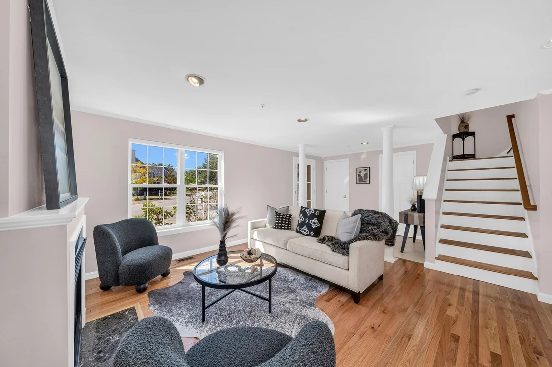 Photo of 51 Bucklin Rd
