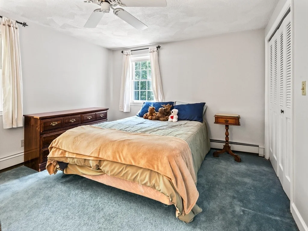 Photo of 14 Running Brook Cir