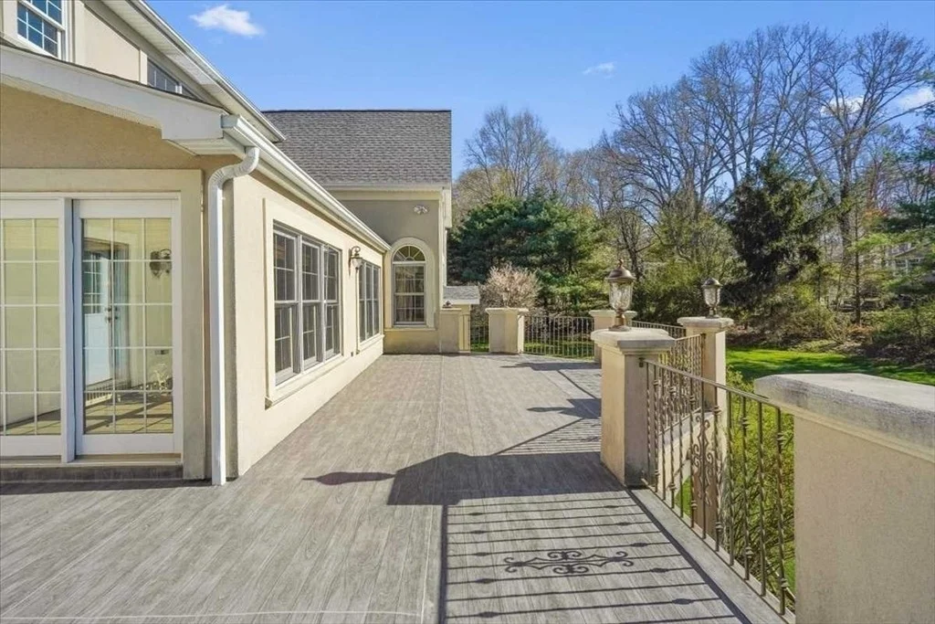 Photo of 12 Arrowhead Lane