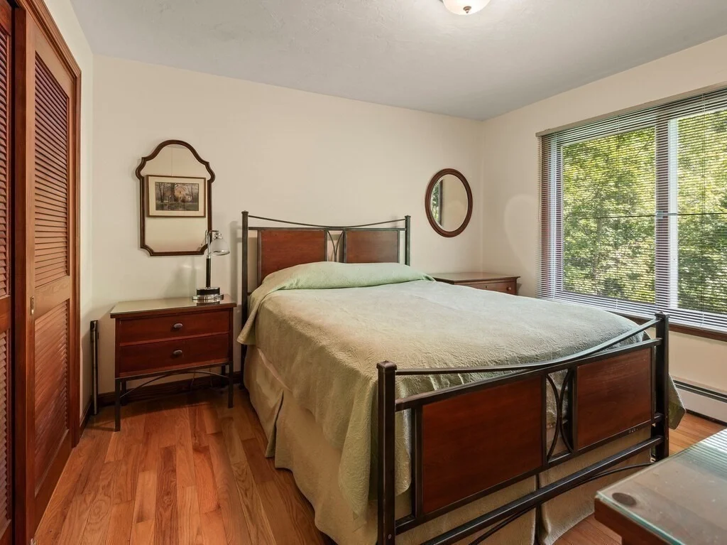 Photo of 189 Maple Avenue