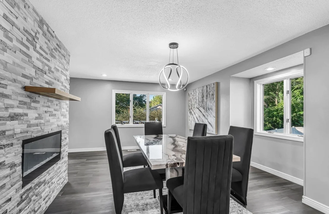 Photo of 10 Robert Dr