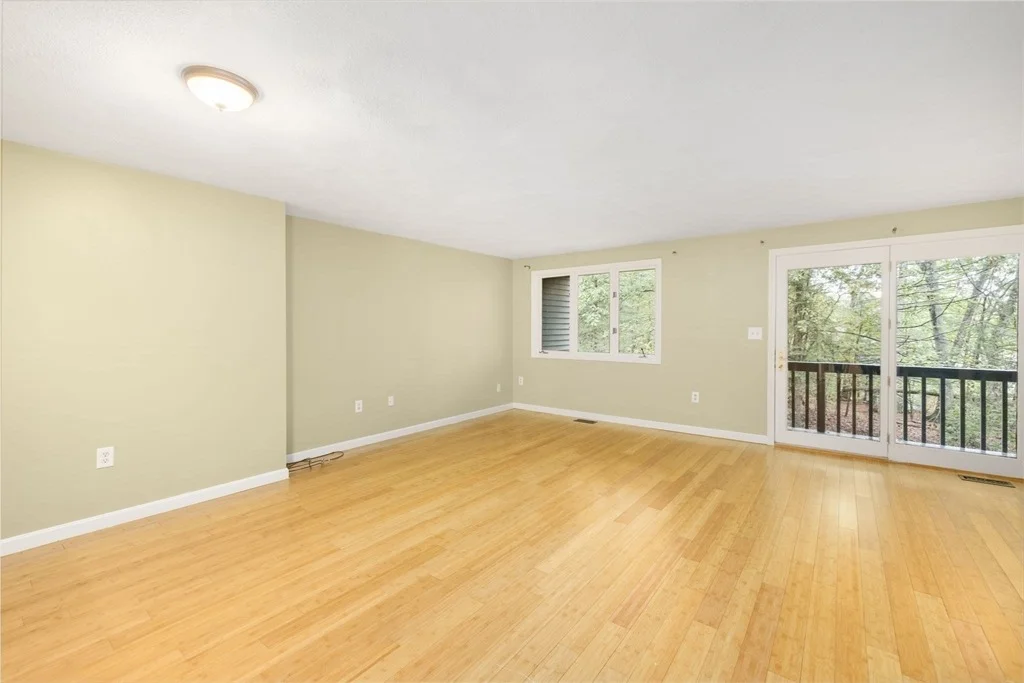 Photo of Unit 3 at 6 Deer Path