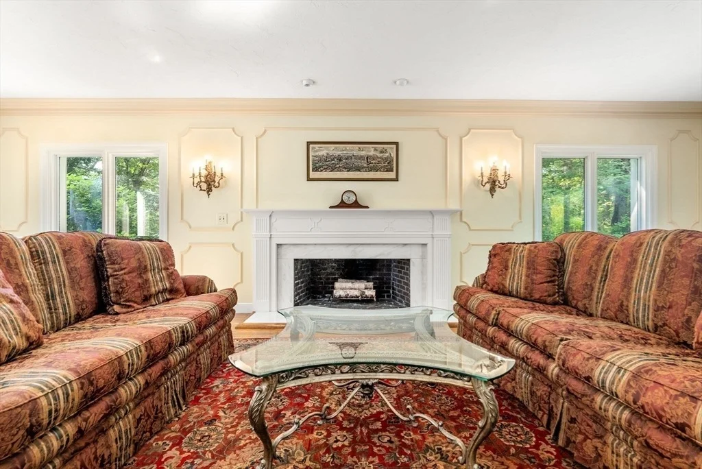 Photo of 11 Fox Run Rd