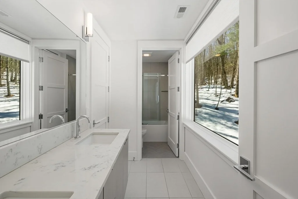 Photo of 11 Winthrop Circle