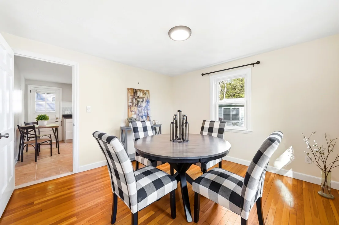 Photo of 6 Brookside Ave