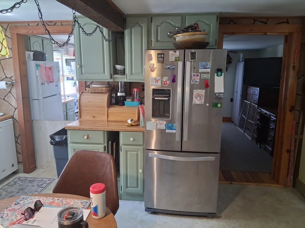 Photo of 465 Tully Rd