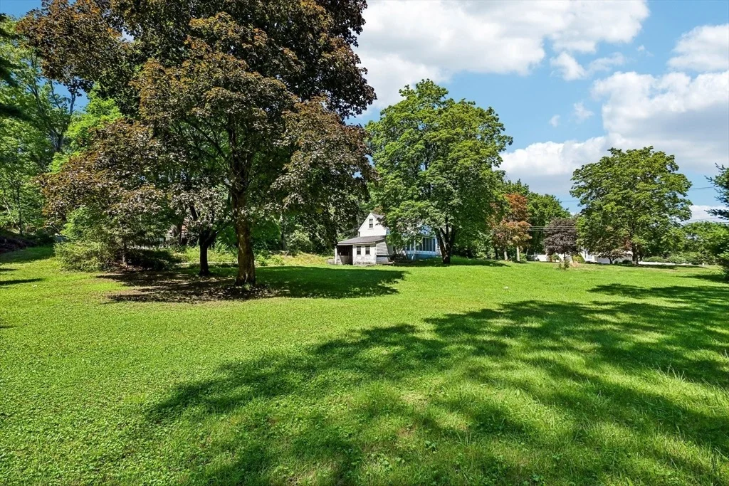 Photo of 552 Plain St