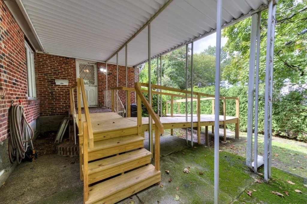 Photo of 135 Orient St
