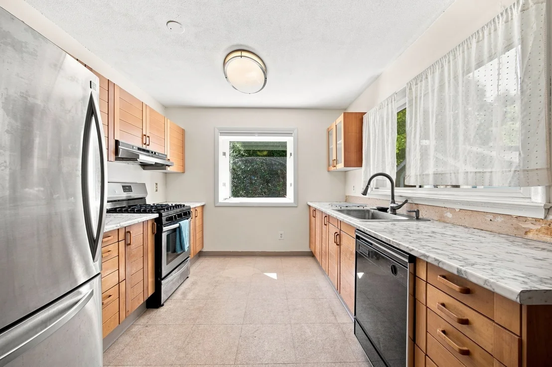 Photo of 40 Lake St.