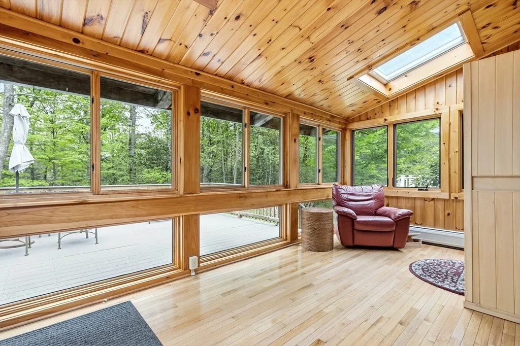 Photo of 591 Kennedy Road