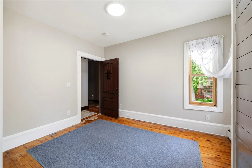Photo of 151 Bowdoin St
