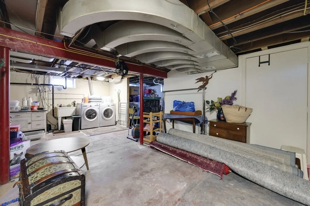 Photo of 378 Roosevelt Ave