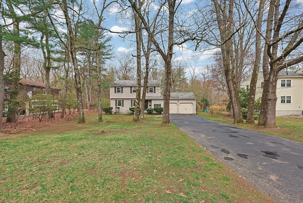 Photo of 5 Montgomery Dr