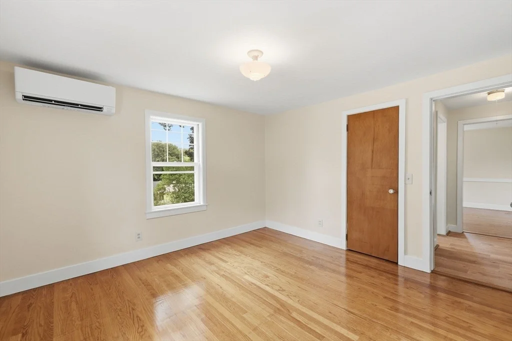 Photo of 375 Fredette Street