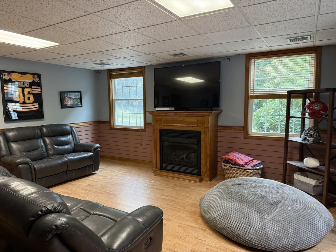 Photo of 4 Allen Rd.