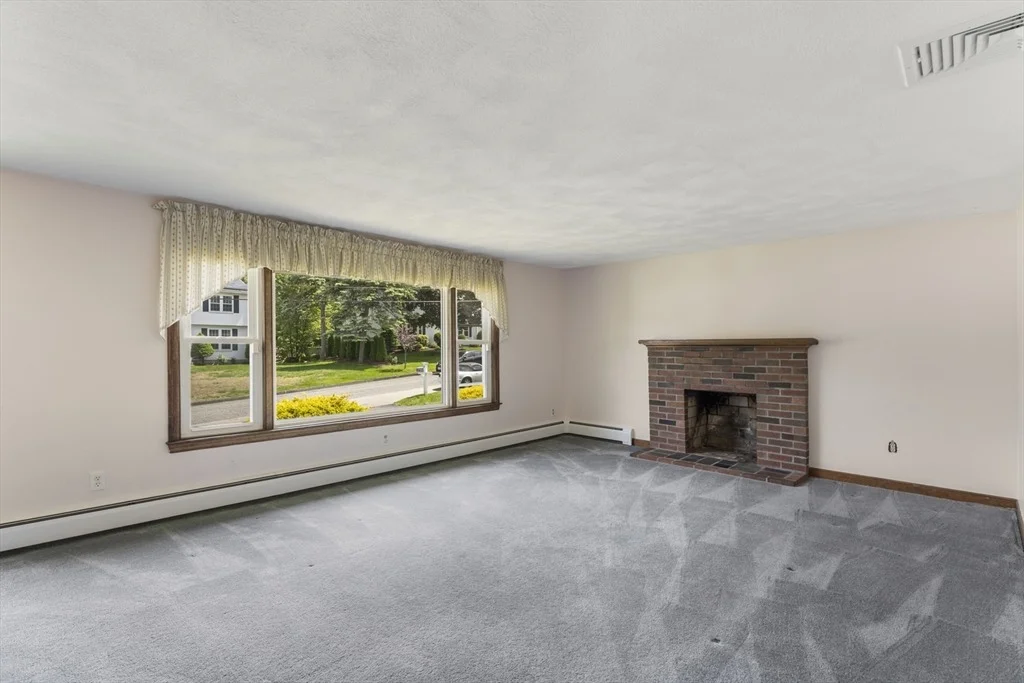 Photo of 1 Robin Road