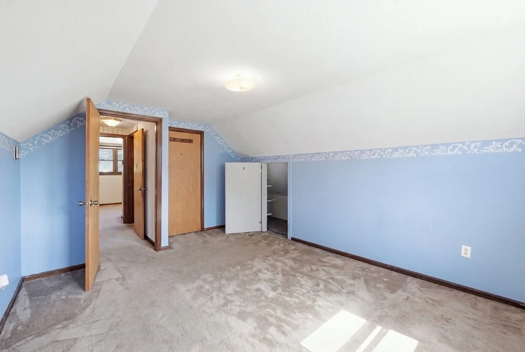 Photo of 2324 Main St