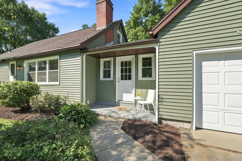 Photo of 331 Valley View Dr