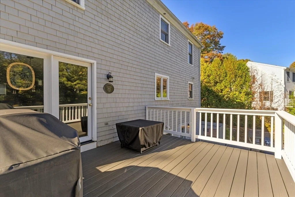 Photo of 40 Waterfield Rd