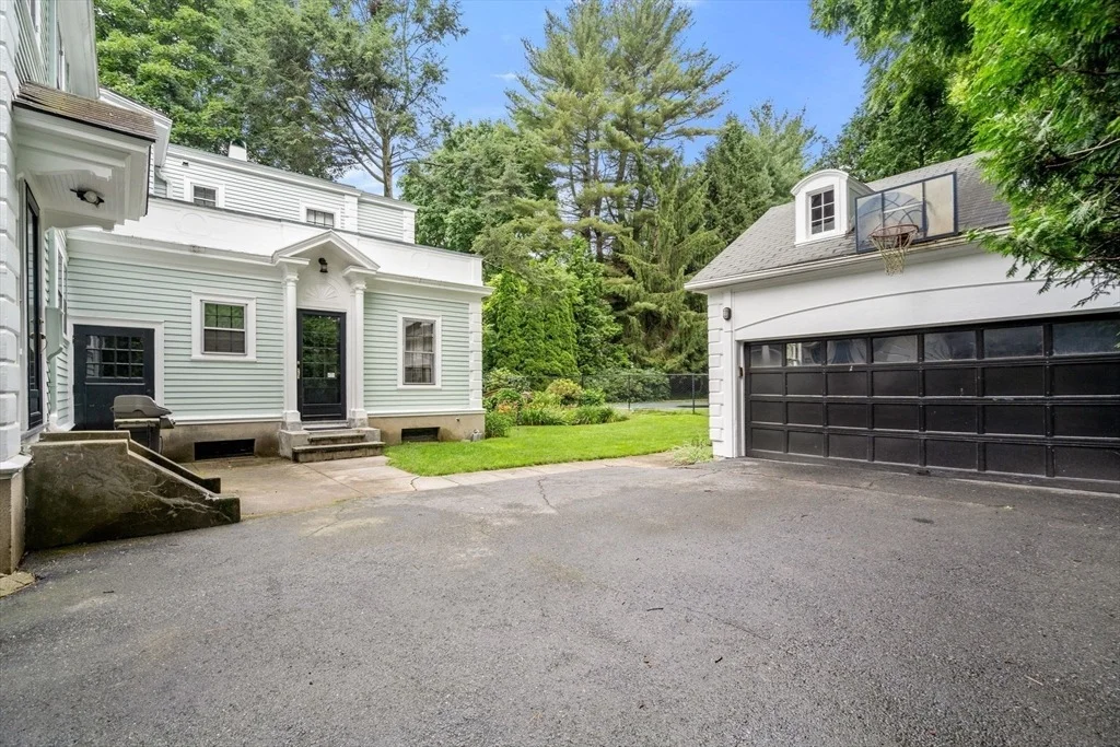 Photo of 44 Metcalf St
