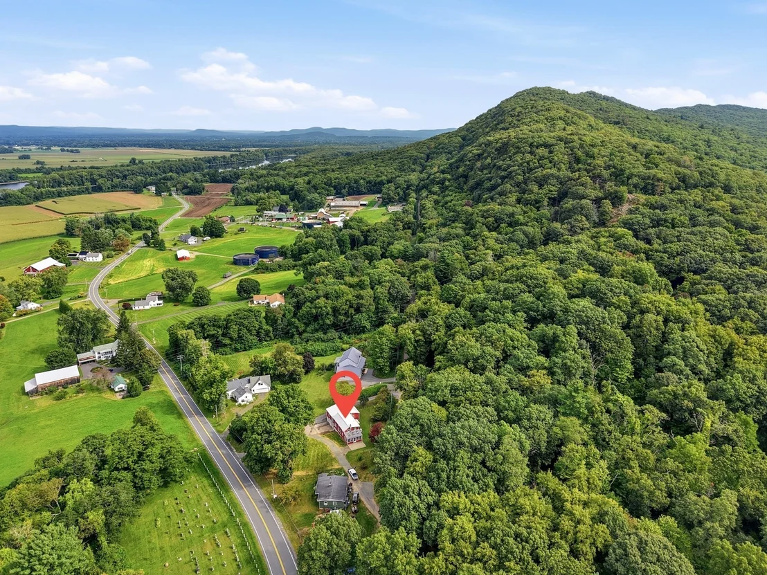 Photo of 200 Hockanum Rd