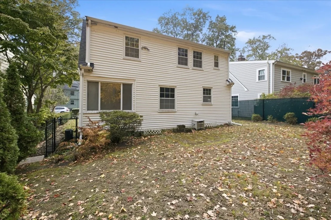 Photo of 77 Payson Rd