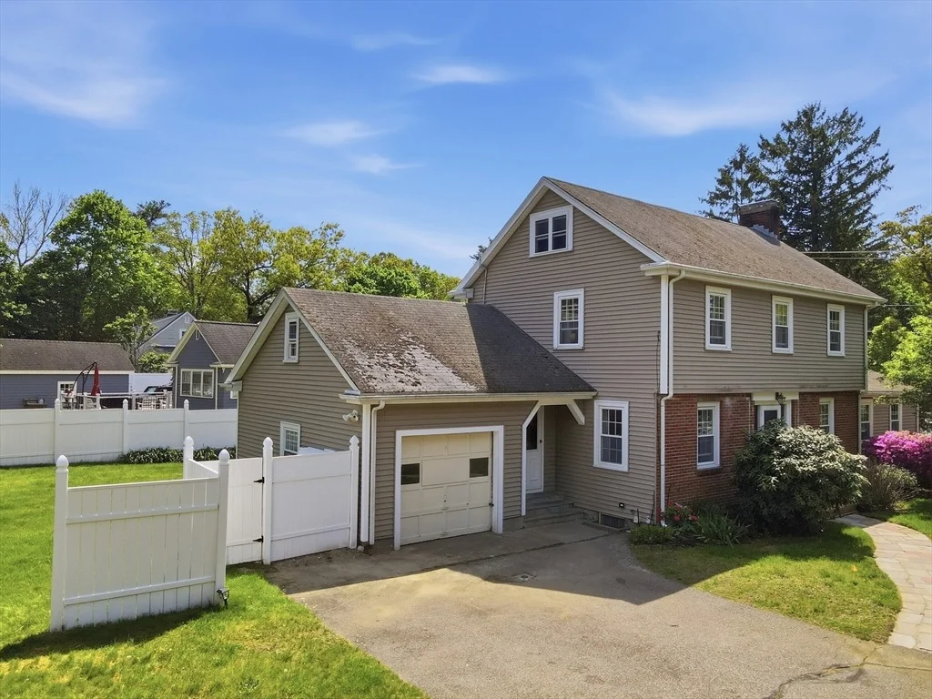 Photo of 1 Valley View Rd