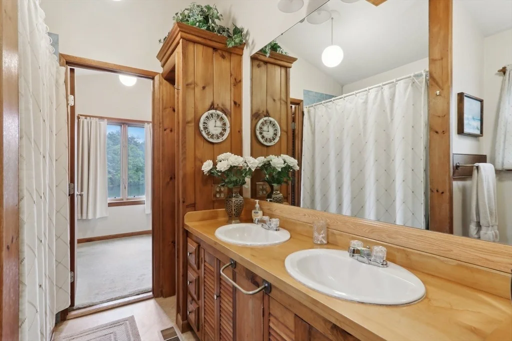 Photo of 56 Pine Point Rd