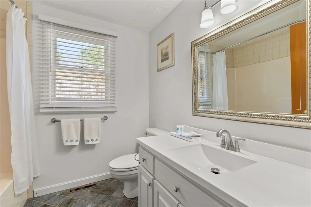 Photo of 43 Neshobe Road
