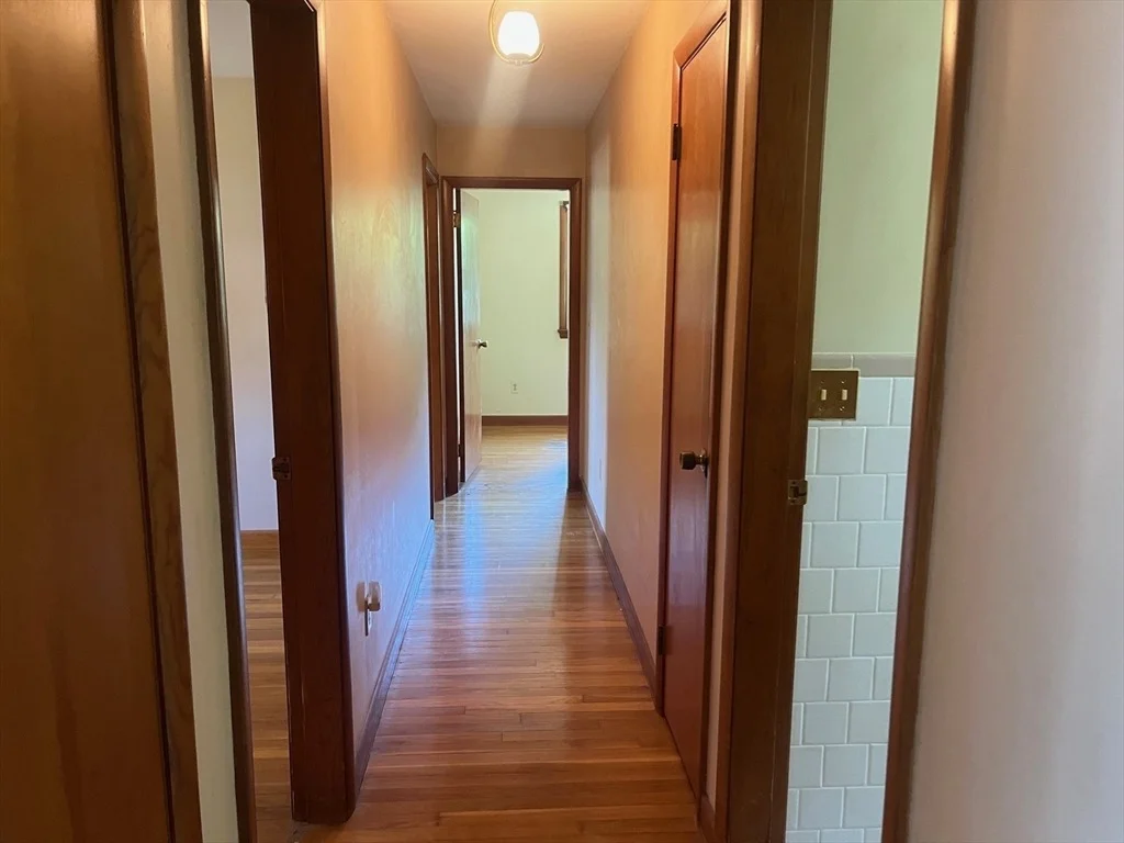 Photo of 17 Silver St Ext