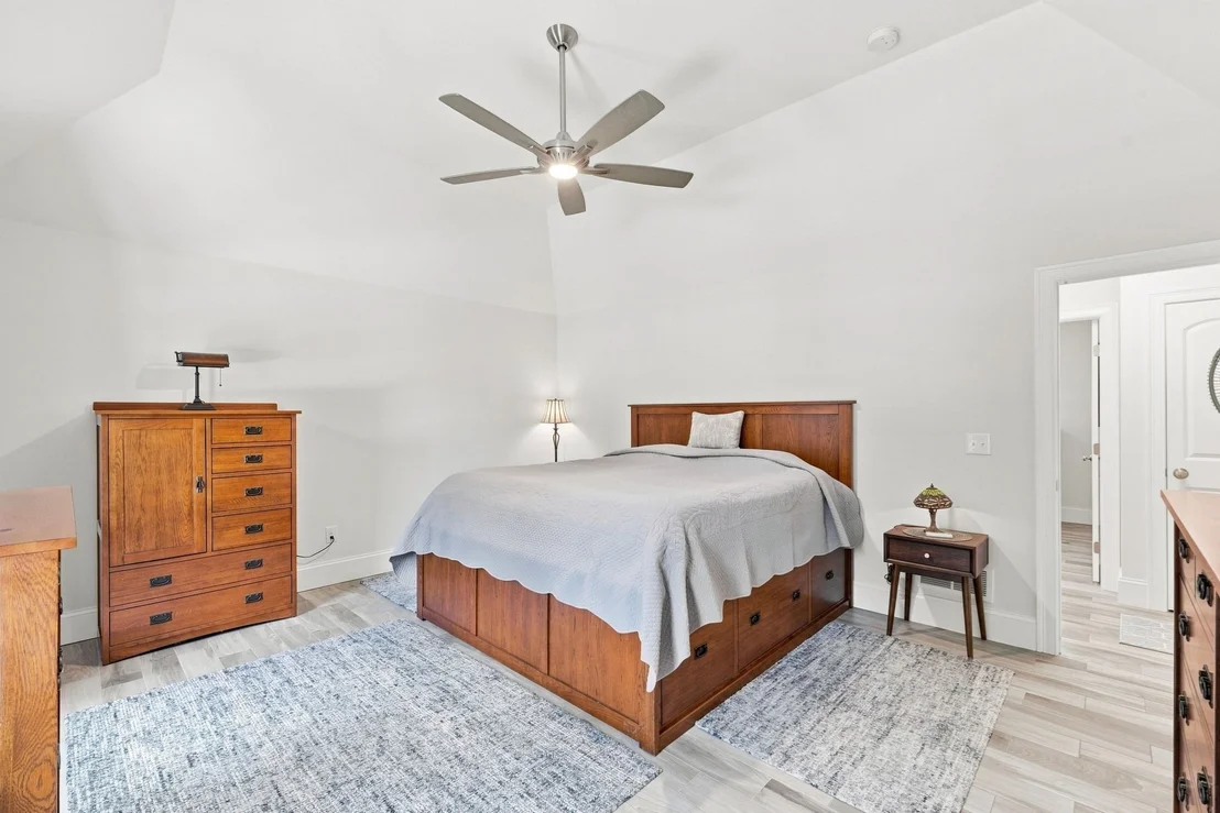 Photo of 59 Waterford Cir