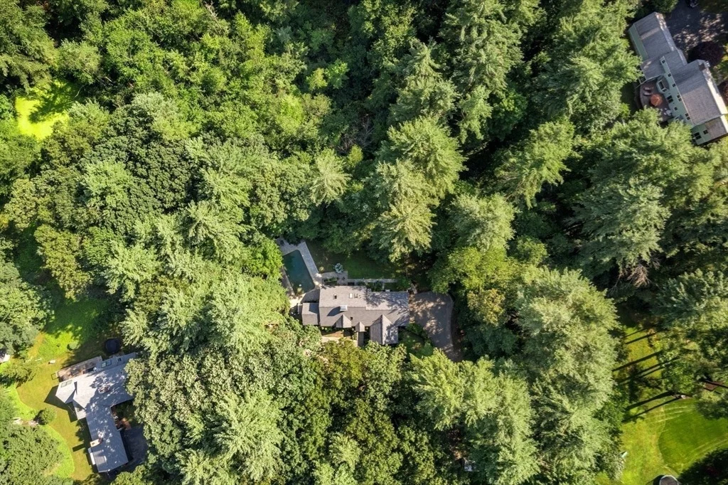 Photo of 156 Cherry Brook Rd