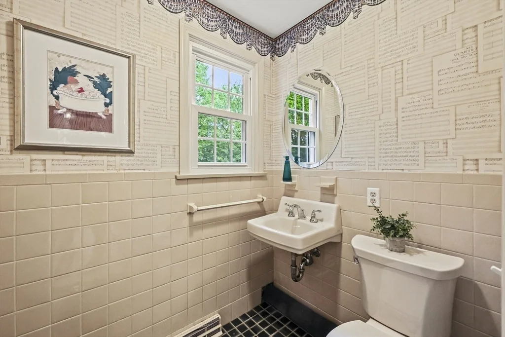Photo of 92 Morningside Dr