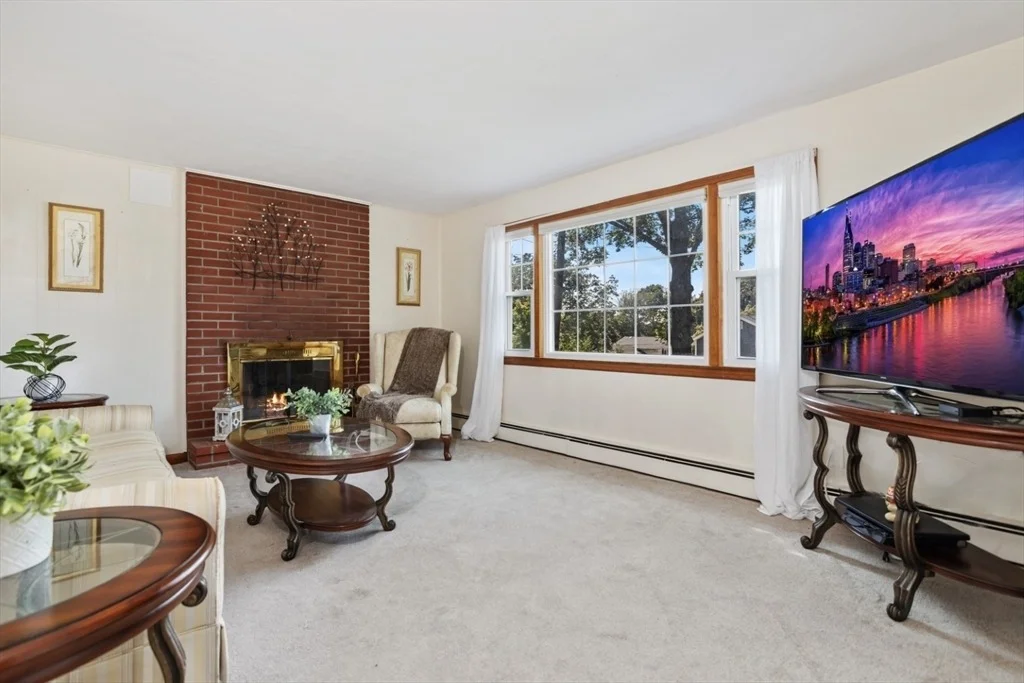 Photo of 44 Blueridge Ave