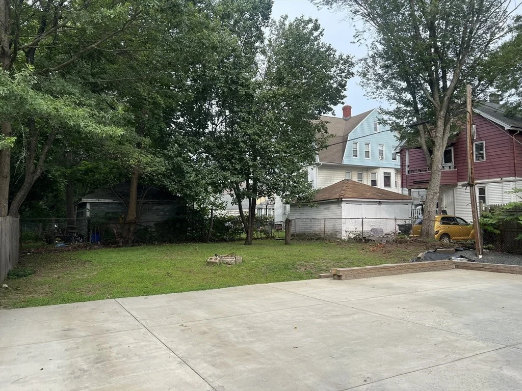 Photo of 11 Leroy Pl
