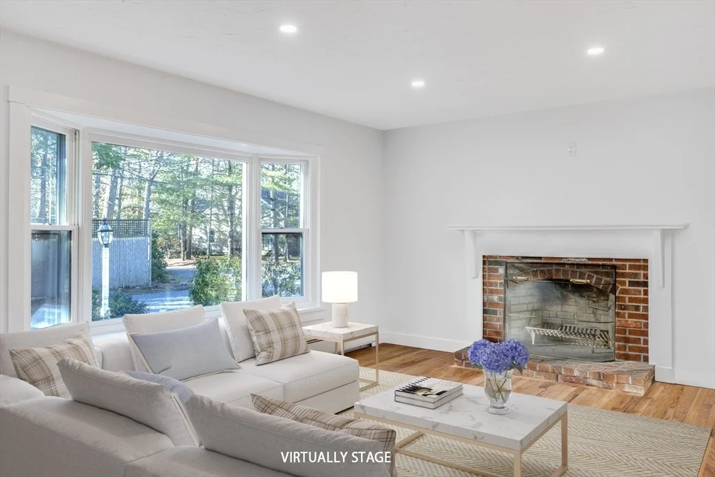Photo of 310 White Oak Trail