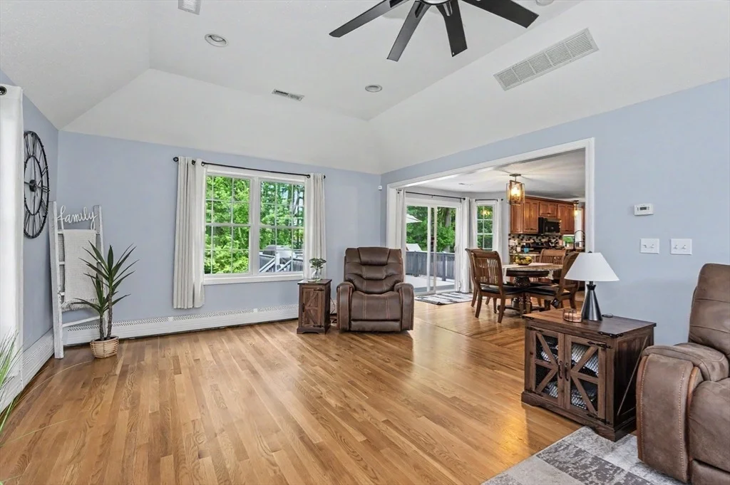 Photo of 72 Heritage Rd