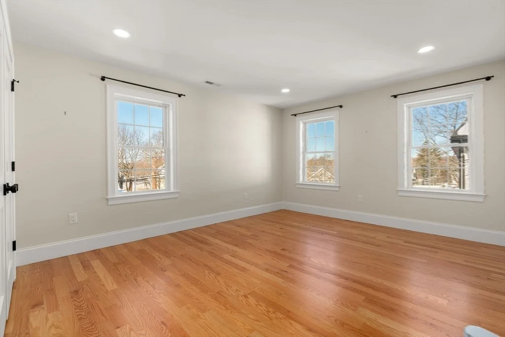Photo of 211 Florence Ave