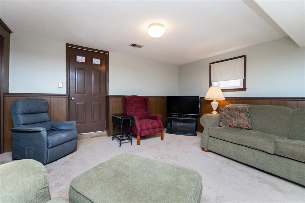 Photo of 20 Cornell Dr