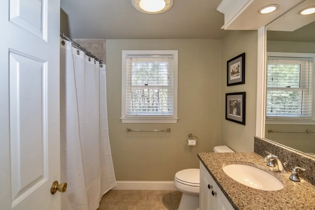 Photo of 49 Kristin Dr