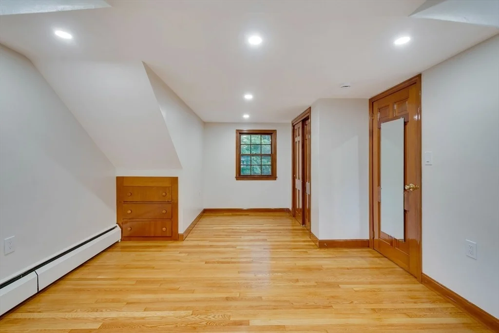 Photo of 223 Washington St