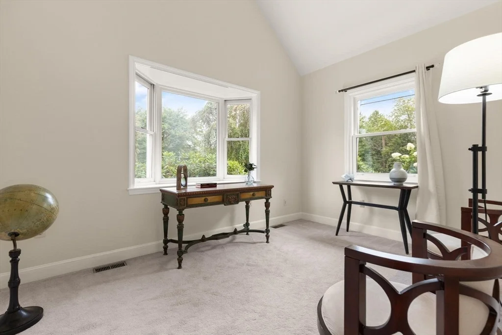 Photo of 323 Robert Rd