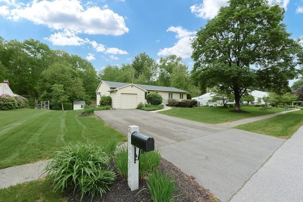Photo of 6 Westfield Dr.