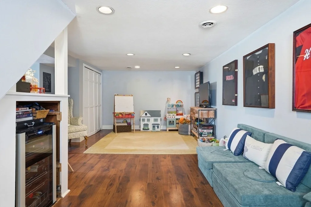 Photo of 26 Manomet Ave