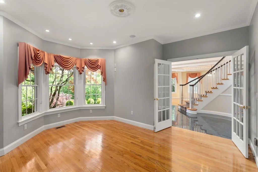 Photo of 253 Cranbrook Dr