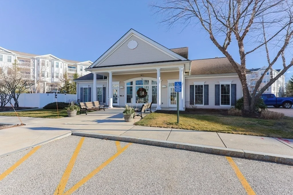 Photo of Unit 307 at 53 Bartlett Way