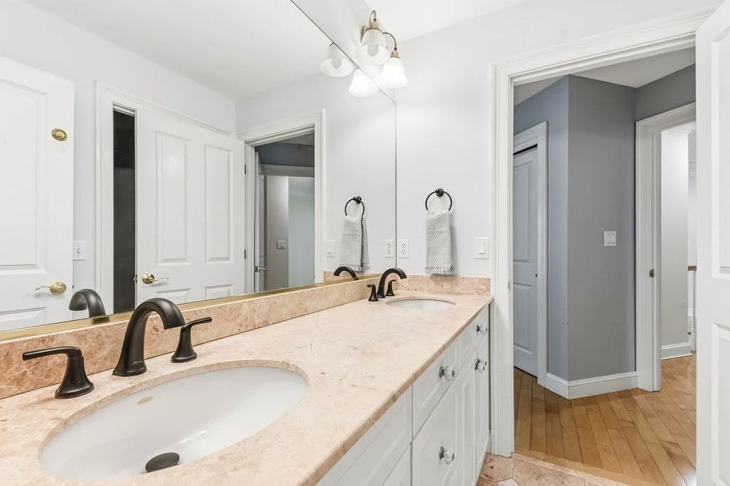 Photo of 11 Windsor Dr