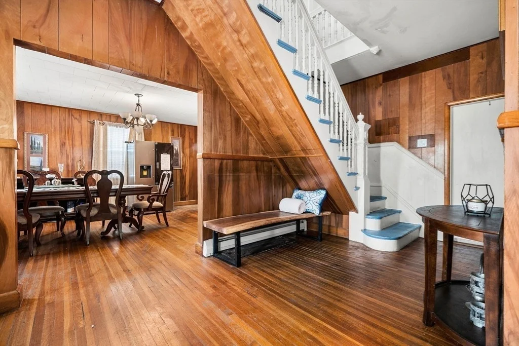 Photo of 952 Bridge St